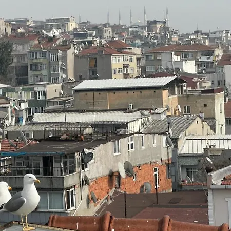 아파트 Fatih Merkezi Lokasyon Guezel Teras Manzarali 이스탄불